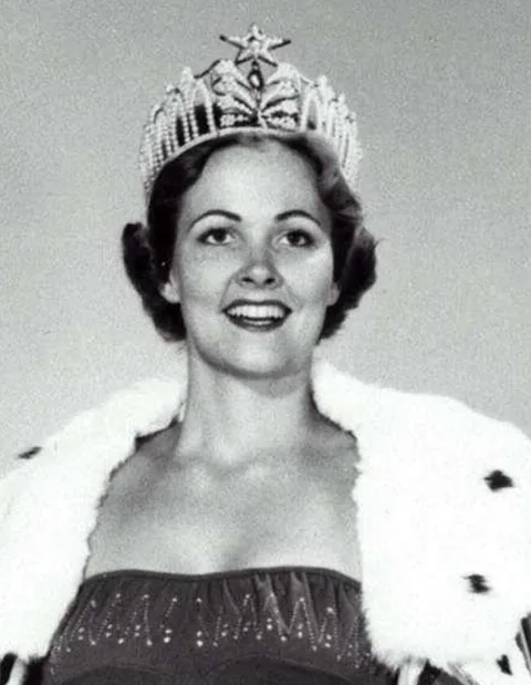 Miriam Stevenson, Miss Universe 1954